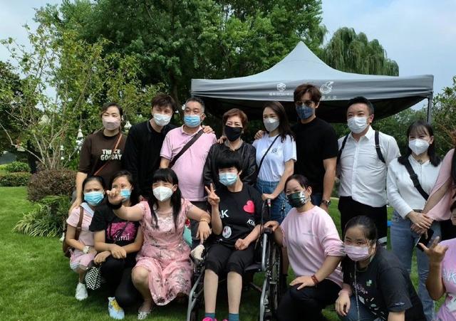 陈乔恩去追悼乔任梁了吗，陈乔恩首携老公前来祭奠