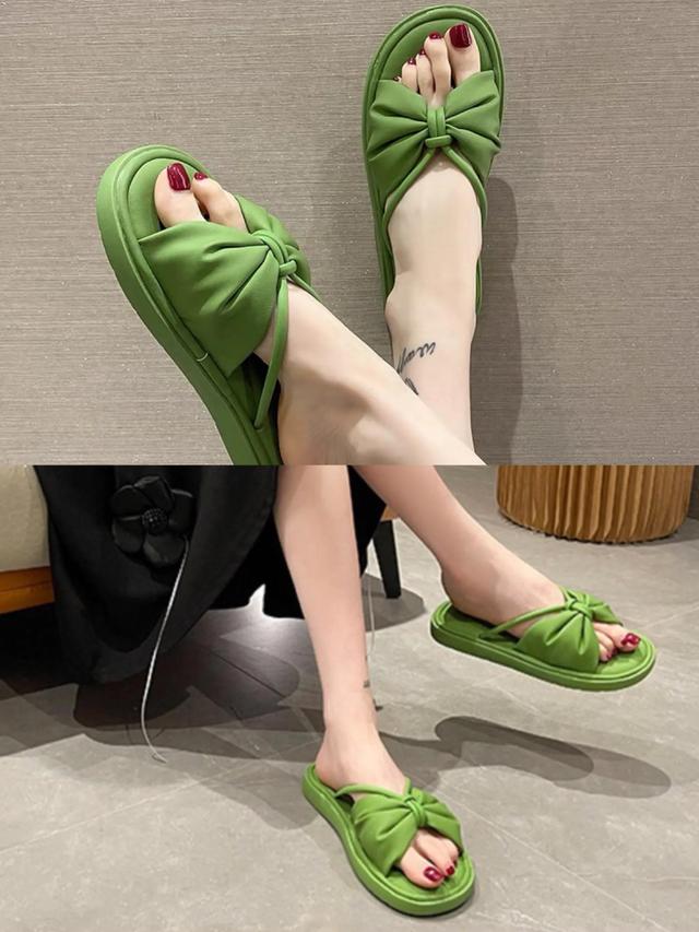 绿色鞋子怎么搭配衣服，绿色鞋子怎么搭配衣服夏天（总结篇//绿色的夏天鞋子）