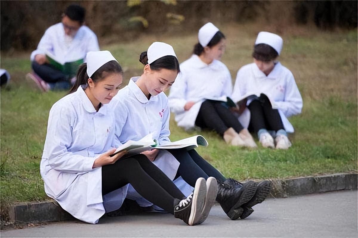 临沂高等医学专科学校（2022年山东医学卫校招生报名）