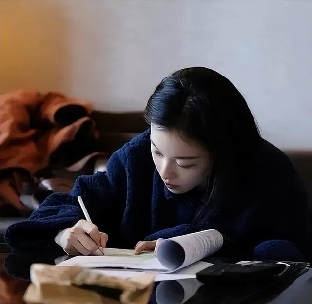 适合发圈文案，取悦自己，快乐生活