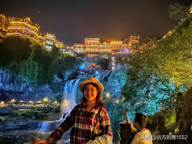 芙蓉镇门票多少钱，芙蓉古镇门票免费时间（自驾游湘西芙蓉镇）