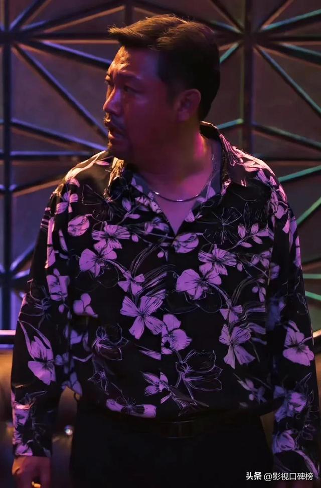 演员贾冰简介，《狂飙》演黑老大却爆火