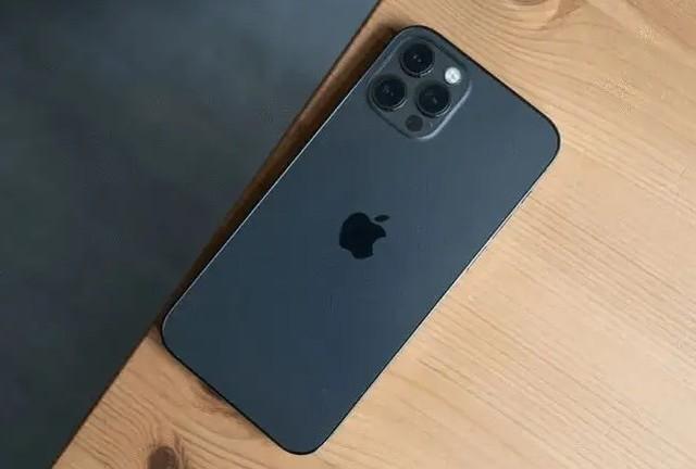 苹果8是哪年上市的，苹果8什么时候上市（历代iPhone特殊配色回顾）