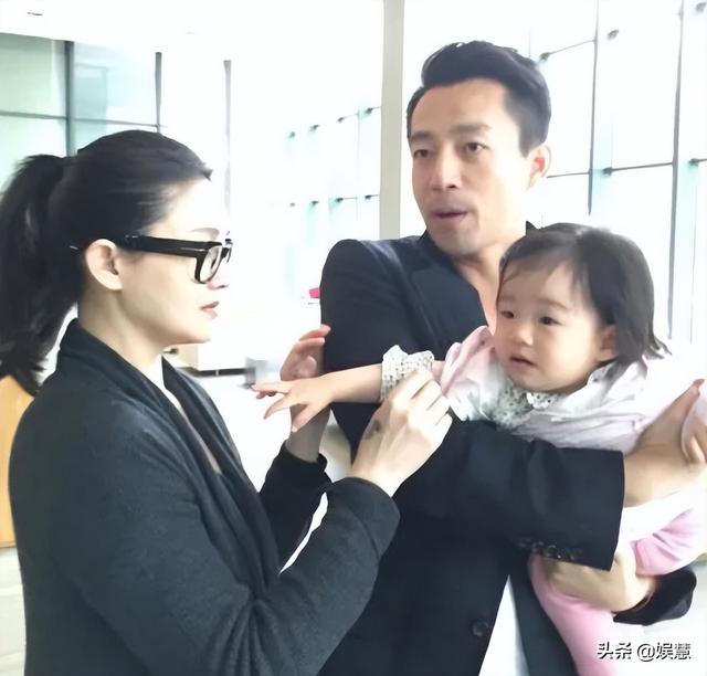 大S母亲与新女婿刚见面就给了他一个下马威，直言更喜欢汪小菲