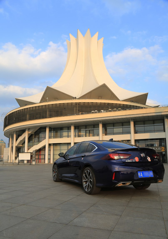 落日余晖是什么意思，落日余晖什么意思（一起追寻“落日余晖”）