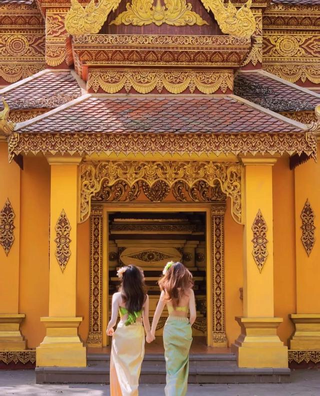 西双版纳江边夜市，西双版纳最火爆的夜市（到西双版纳一定要知道的五件事）