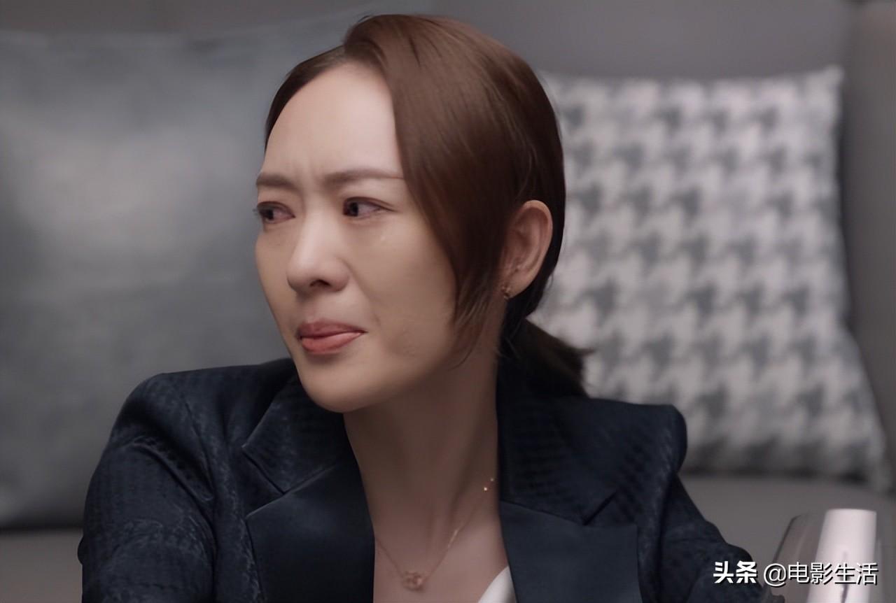 一:冯晓琴(海清饰)和顾清俞(童瑶饰)