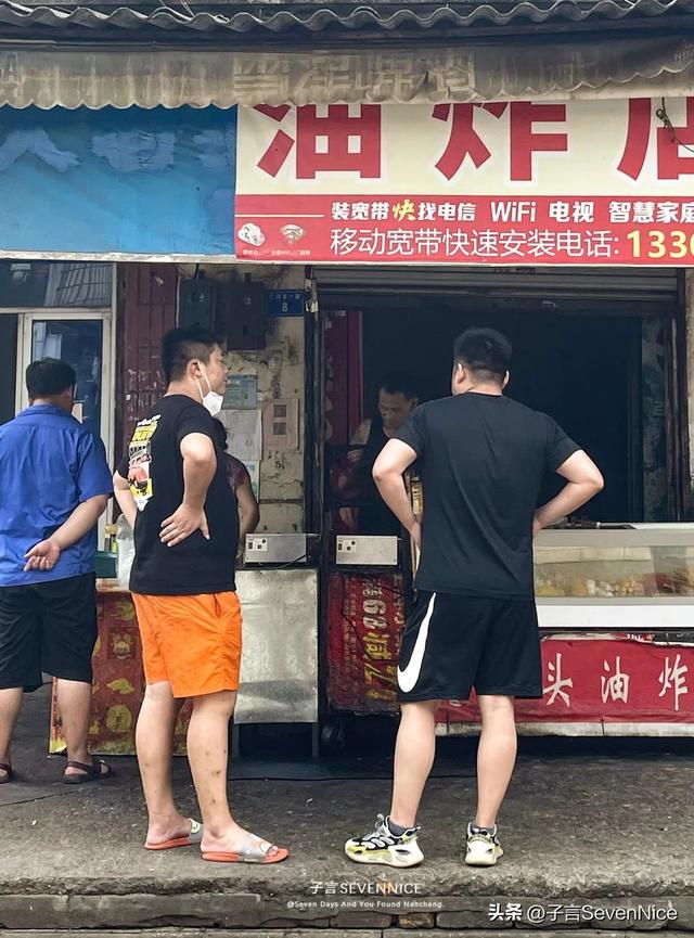 唯美有意境的女生背影图片  路还长 背影要直要美，女生背影唯美图片高清 意境（每张照片的背后是一个怎样的故事）