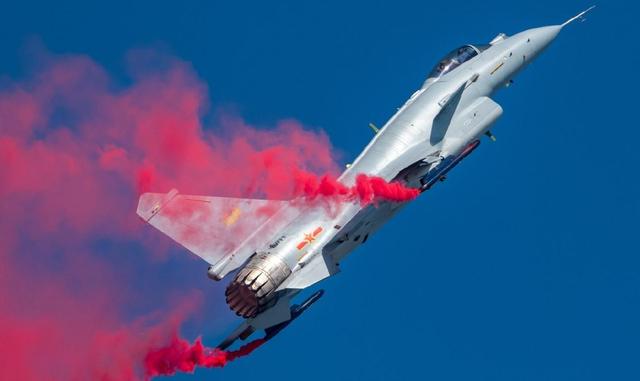 歼10b详细介绍，为何屡屡成为出国军演的主力