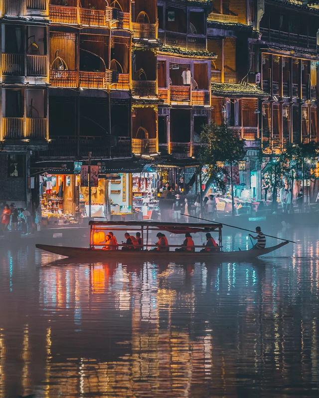 湘西终于开通高铁了，“湘西最美高铁”即将通车