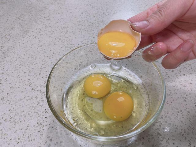 月子能吃蛋糕吗，坐月子能吃蛋糕吗（建议做这个蛋糕吃）