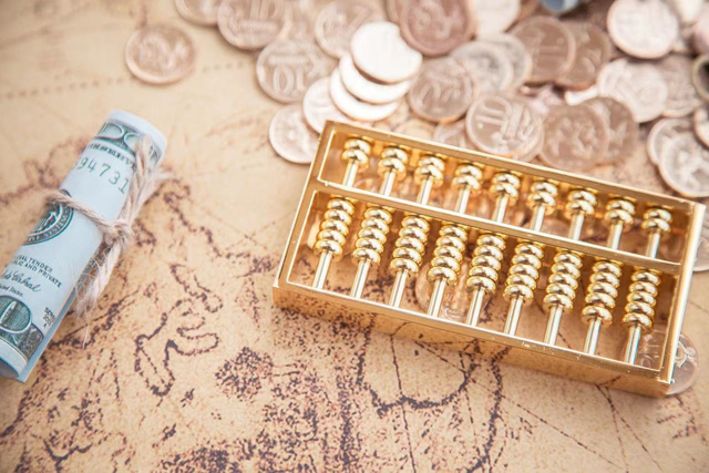 七日年化3%一万一月多少钱,年化收益3%一万一天收益多少("中年家庭