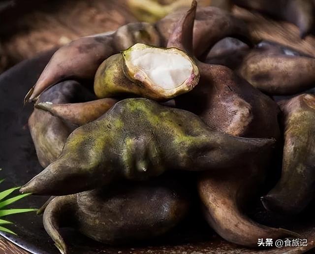 肉炒菱角怎么炒,五花肉炒菱角(这玩意儿长得像牛角,能吃吗)