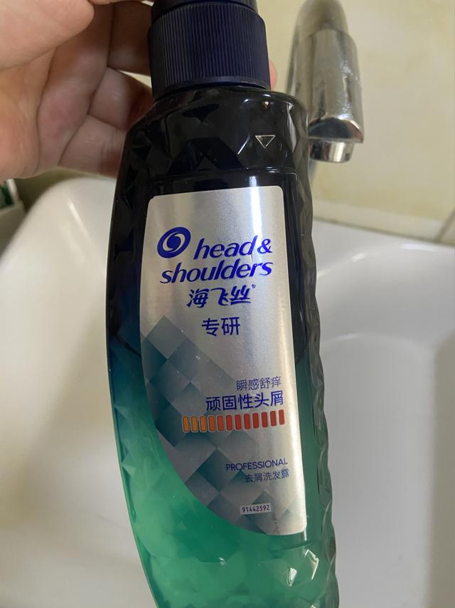 头皮屑多用什么洗发水效果好，头皮屑多用什么洗发水好（6款对付头屑有效的洗发水值得尝试）