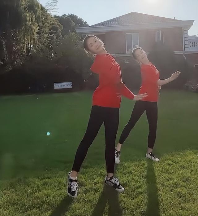 苗苗个人资料，明星苗苗个人资料（苗苗携妹妹共舞为祖国庆生）