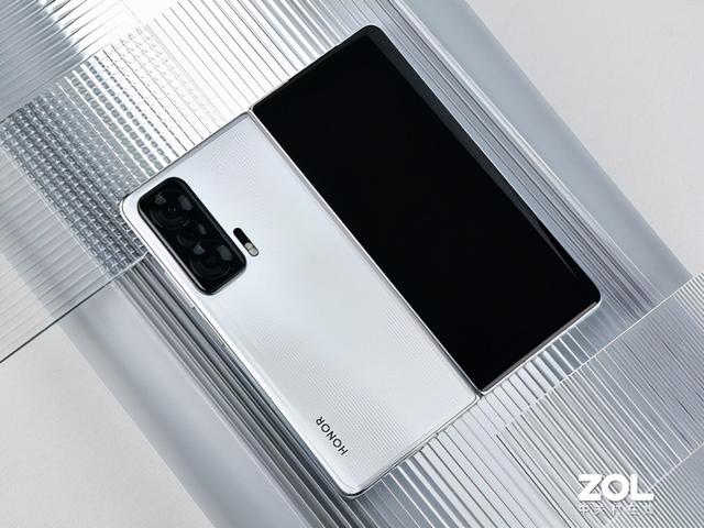 荣耀云服务 查找手机，荣耀云服务官网登录（也许是第一款能让你\