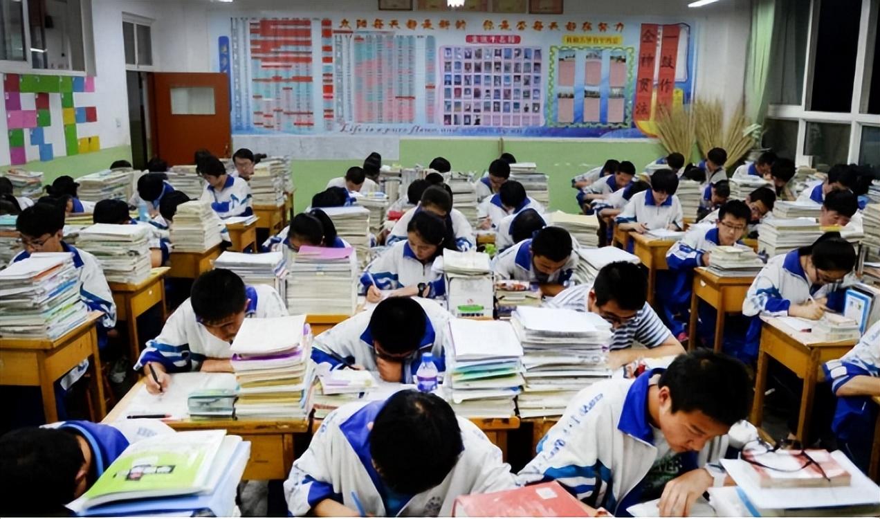 985 211学校排名全国排名（2022最新国内大学排名公布）