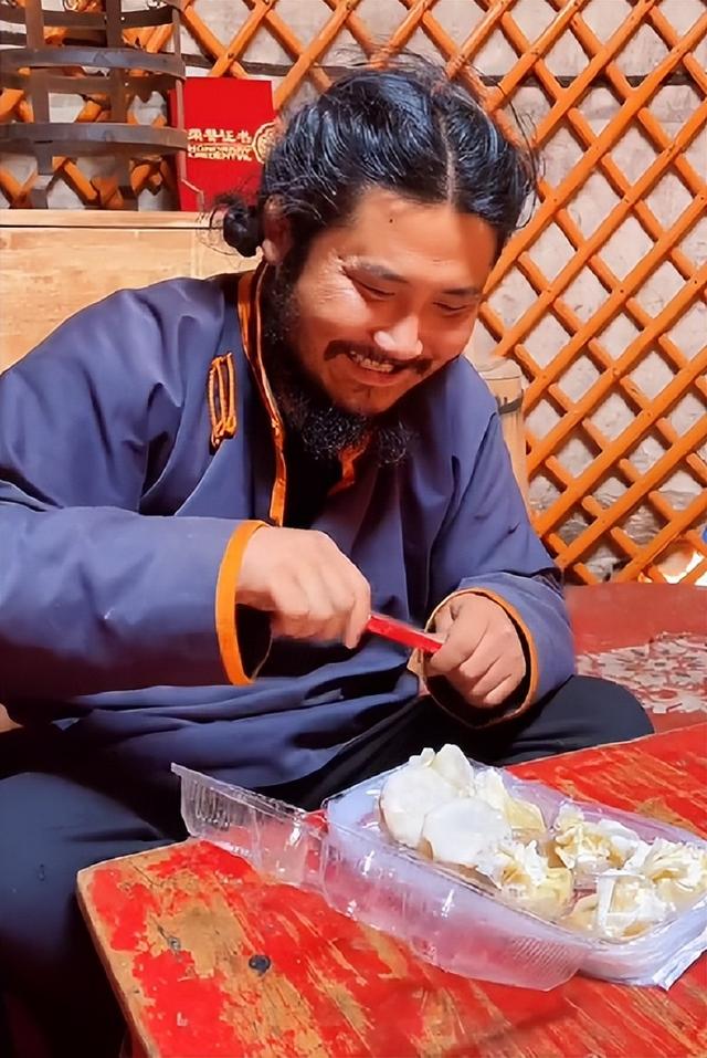 彪悍的蒙古汉子，蒙古人、维京人、萨摩亚人——哪个最强悍（202公里配送费584元）