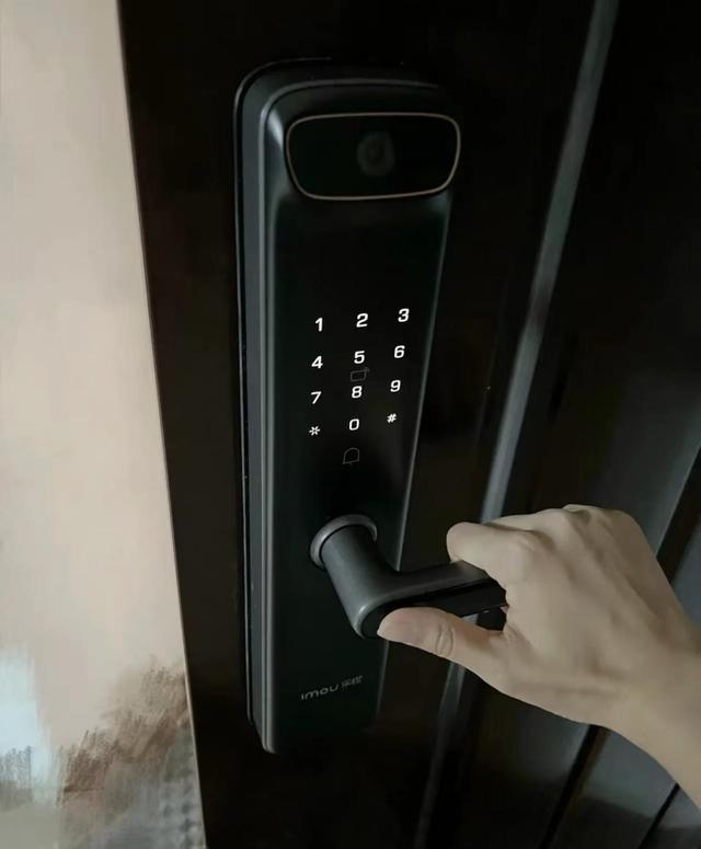 教你如何更换防盗门锁体，防盗门锁怎么更换（为什么不建议大家换防盗门）