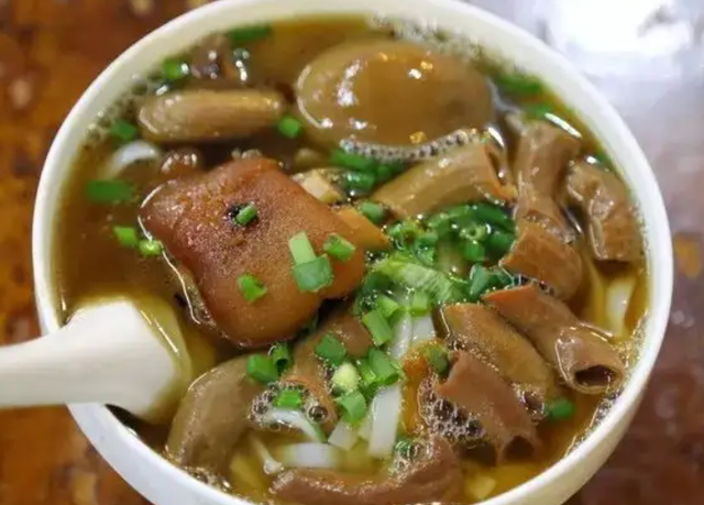 大亚湾哪里有买惠州特产的特产，惠州当地特产（惠州5大另类美食小吃）
