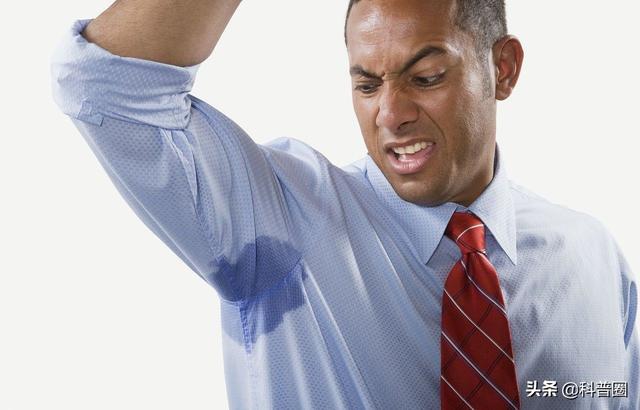 狐臭是怎么引起的，女生狐臭是怎么引起的（科学证实：有狐臭正常）