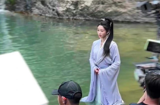 宣璐  师姐红装来袭，宣璐灵魂摆渡（辣目洋子不符合人设图片）