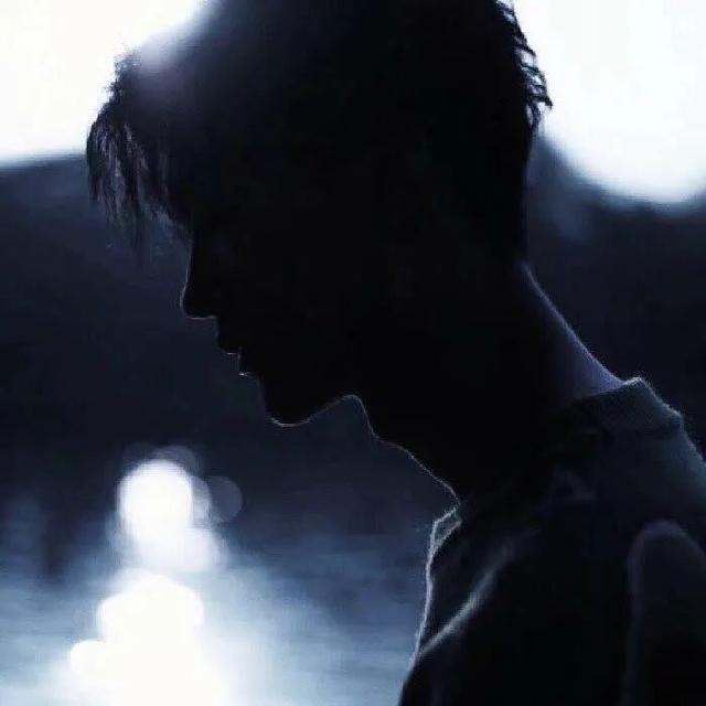 好看的男头，微信头像，好看的男头（好看帅气的个性男头像）