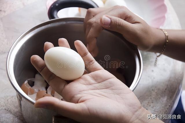 水煮鸡蛋一般煮几分钟，水煮鸡蛋的做法几分钟（还是冷水下锅）