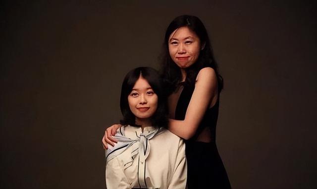 毛骨悚然！朱军案意外牵出弦子真实身份，惊天阴谋防不胜防