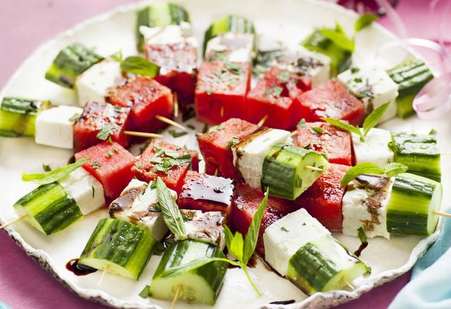 西瓜可以做成什么美食，西瓜能做成什么美食（盘点简单易做的各种西瓜食谱）