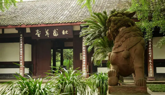 杜甫自号什么，杜甫自号什么唐代伟大的什么诗人（\