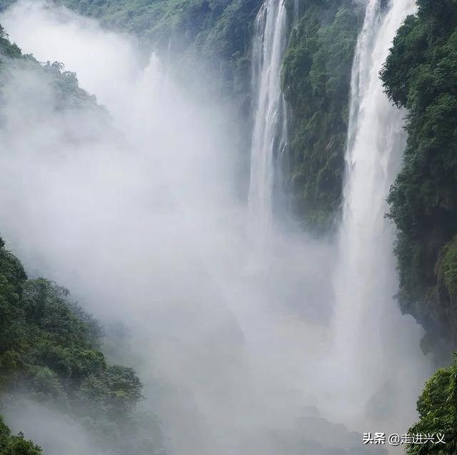 马岭河峡谷风景区，贵州兴义马岭河峡谷旅游攻略（兴义马岭河峡谷百瀑竞流）