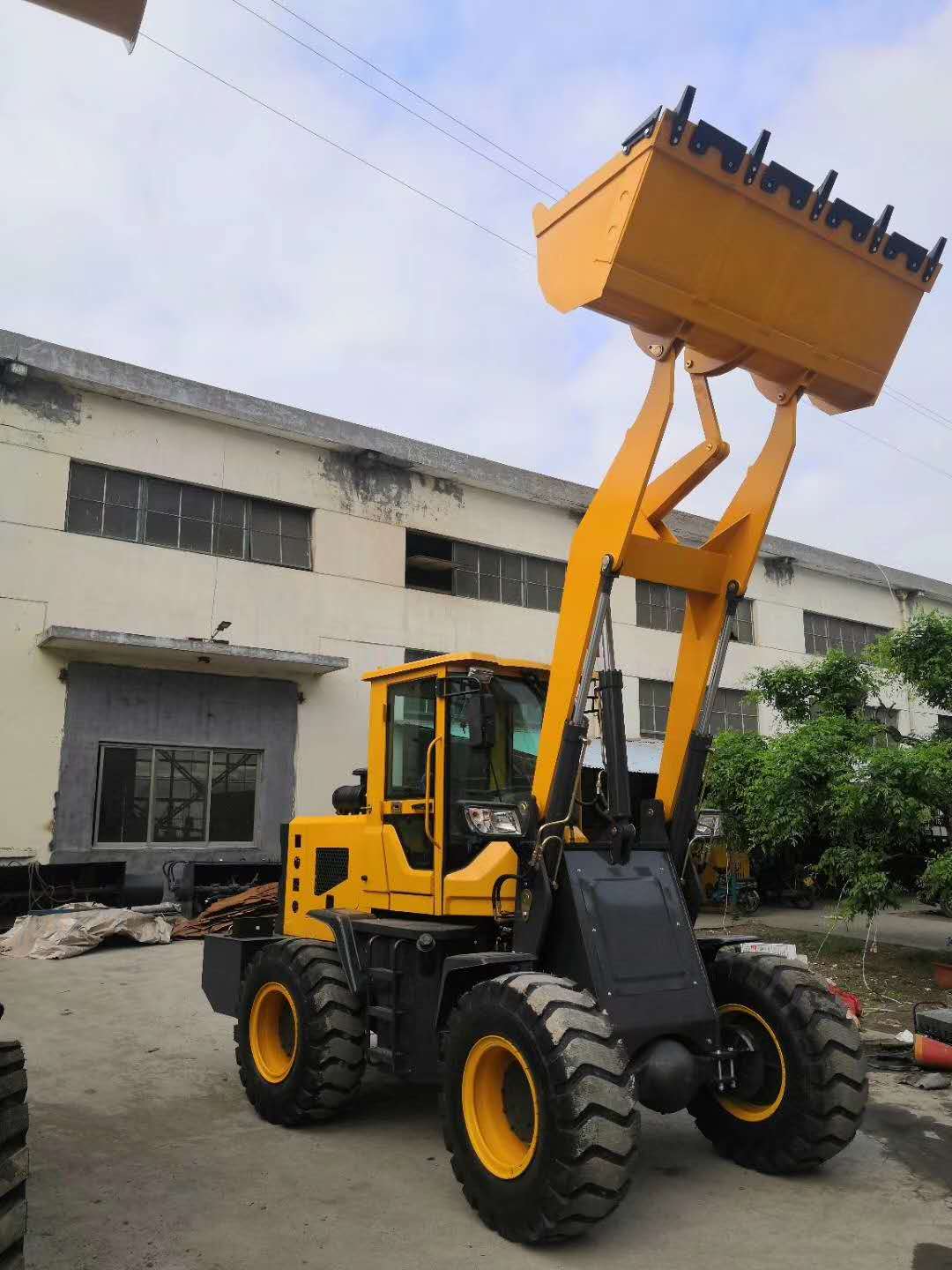 什么是铲车，什么是铲车切断阀（教您操作小型装载机，超简单）