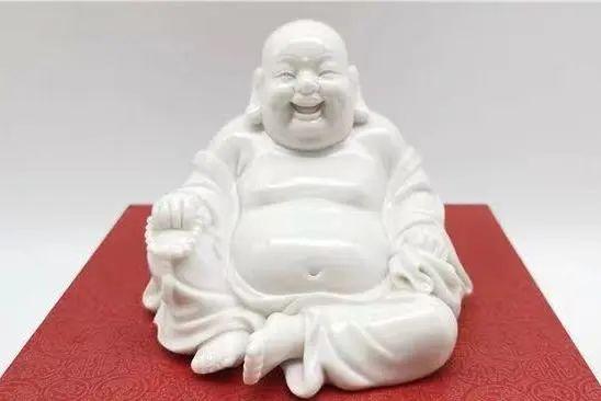 干青手串的功效与作用，女人戴什么手串最养人（点点爱心照亮困境儿童的求学路）