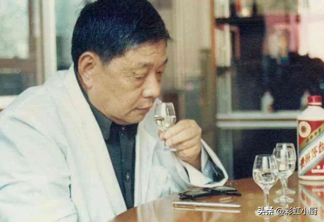 老公爱喝酒屡教不改怎么办，遇到一个特别爱喝酒且醉酒的老公怎么办（建议牢记“这3点”）