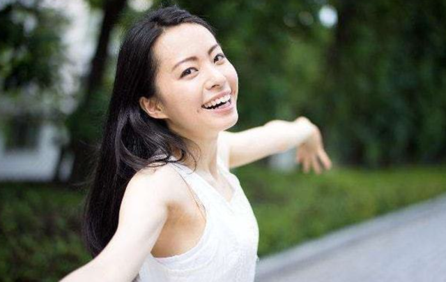 肥水不流别人田，所谓肥水不流外人田什么意思（65岁大妈：肥水不流外人田）