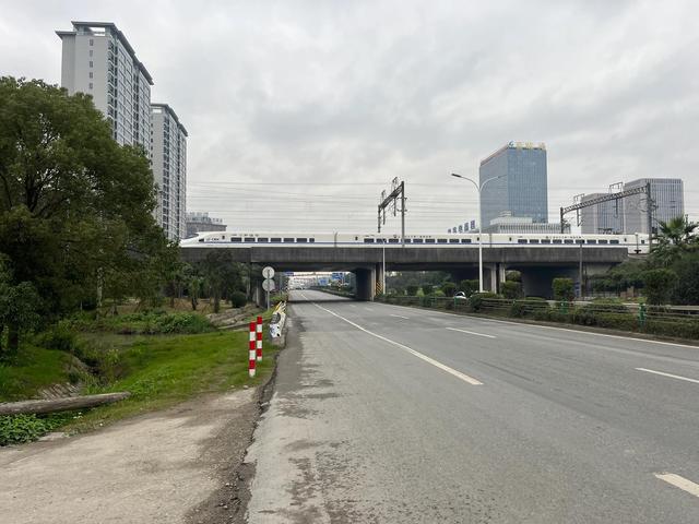 中国最南边的城市，中国最南边是哪个城市（温州火车南站到达国内最东、最南、最西、最北的城市）