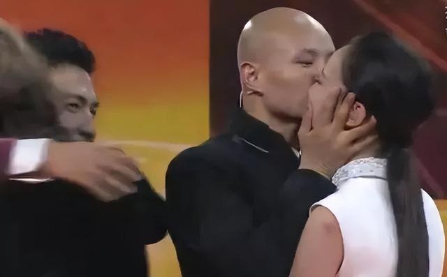 非诚勿扰乐嘉个人资料，乐嘉非诚勿扰退出原因（离开《非诚勿扰》11年后）