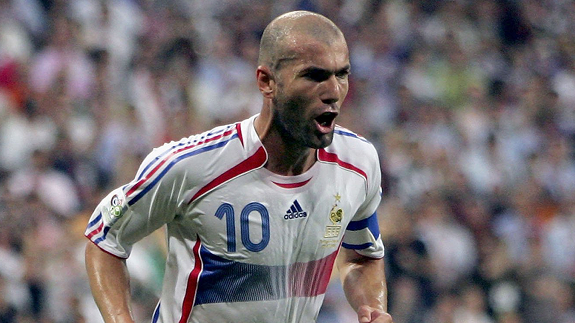 2006年,已经34岁的齐达内肩负起带领法国队再度冲击世界杯冠军的重任