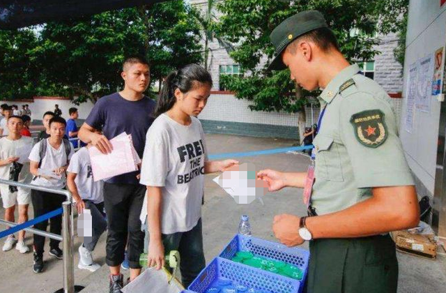 二本军校最低录取分数线是多少，二本军校最低录取分数是多少（录取分数不高的6所军校）