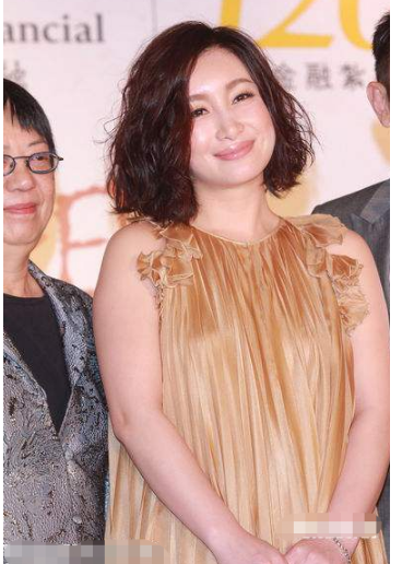 秦海璐婆婆：老公儿子均离世，儿媳孕期忍痛照顾，生活幸福也有泪