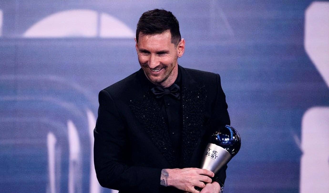 历届世界足球先生(回顾那些世界杯年的世界足球先生和金球奖得主)