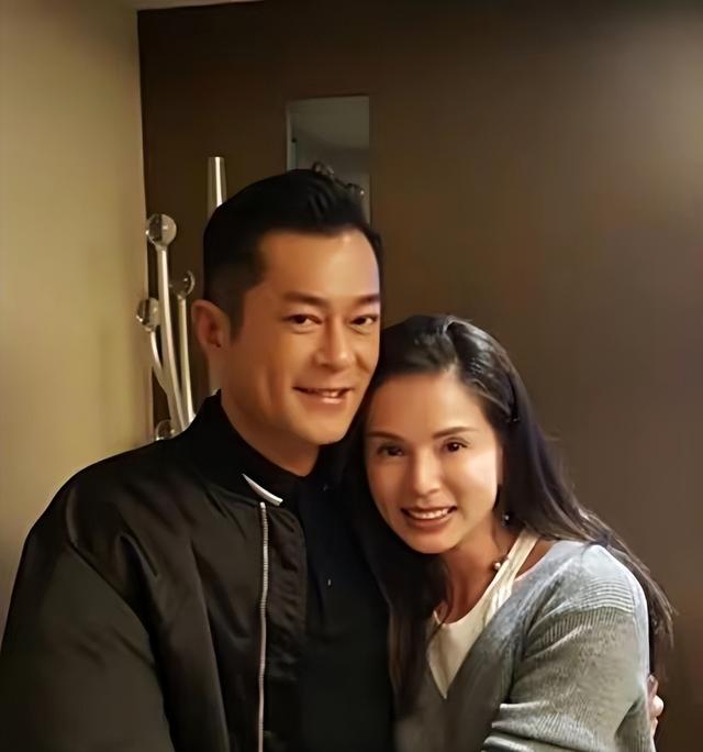 李若彤 古天乐，古天乐和李若彤也太有夫妻相了（李若彤晒照气质还原小龙女）