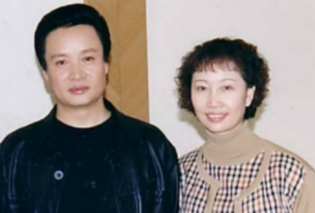 阎维文的家庭故事，阎维文：陪妻子抗癌34年