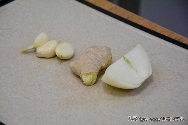 空气炸锅美食菜谱，空气炸锅做菜菜谱（这2道空气炸锅小菜太香了）