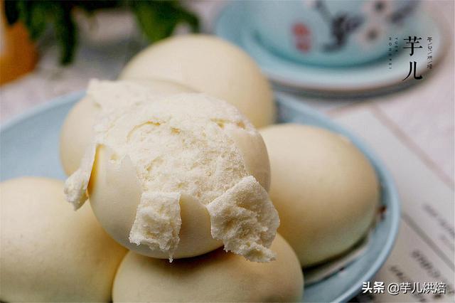 馒头干怎么做才酥脆，怎么把馒头干炸的酥脆（放干面粉的比例是关键）