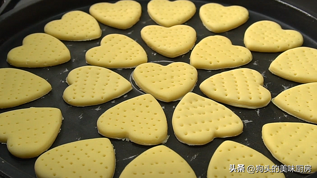 饼干的做法，饼干的做法和配方（想吃饼干不用买）