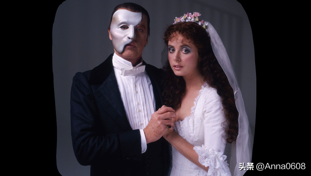 黛妃的全部小说小说免费阅读，黛妃的小说作品有哪些（别了，纽约再无《歌剧魅影》）