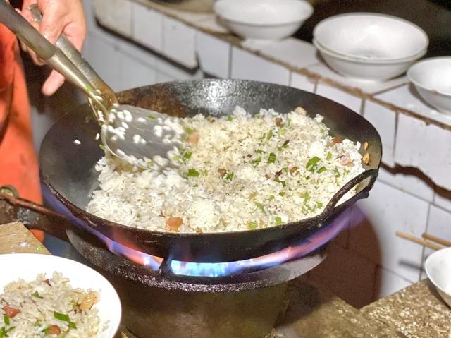 峨眉山风景区图片，峨眉山风景图片（峨眉山的景点有哪些）