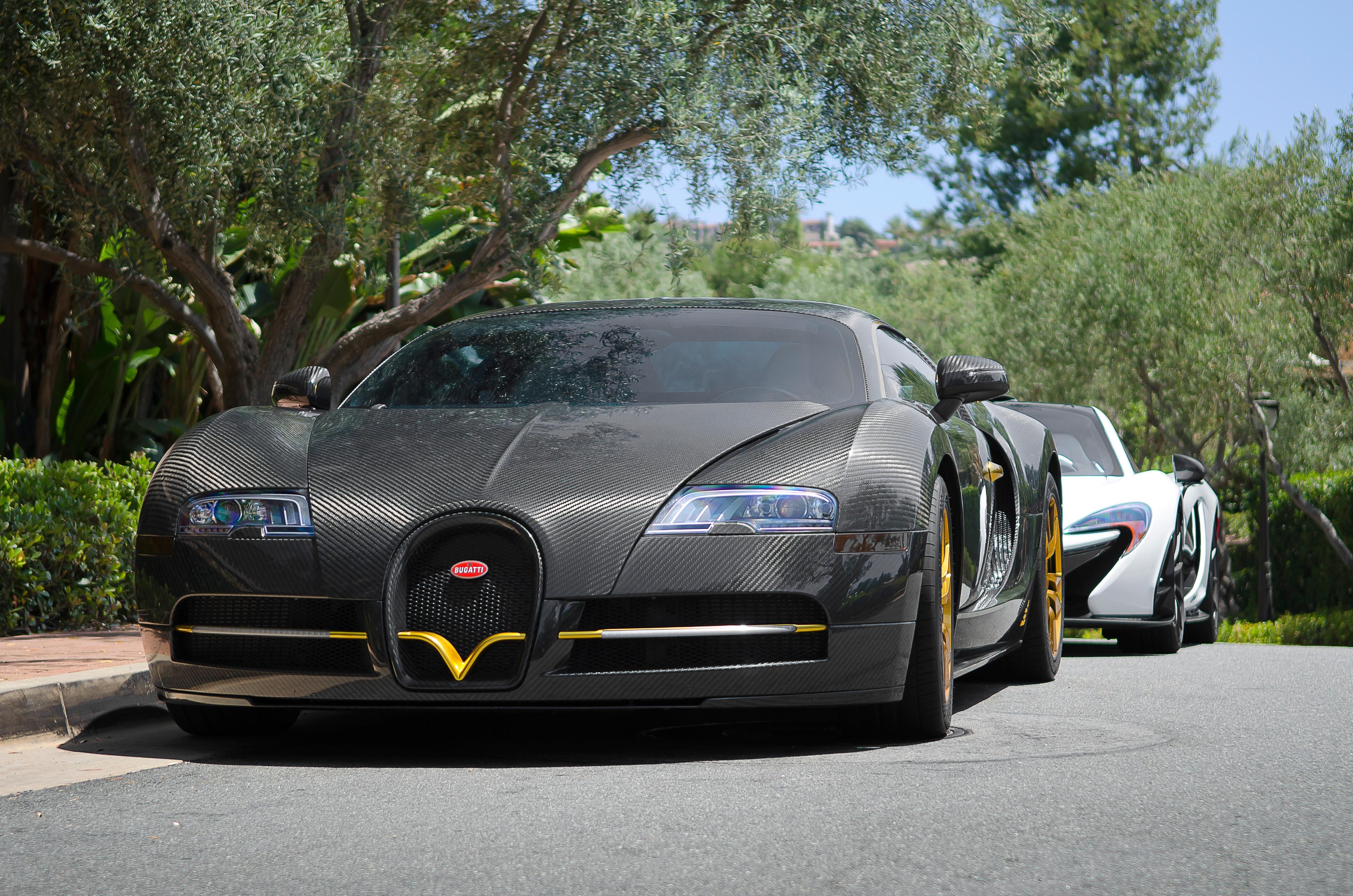 布加迪威龙图片(详解布加迪威龙车型) - 赤虎壹号